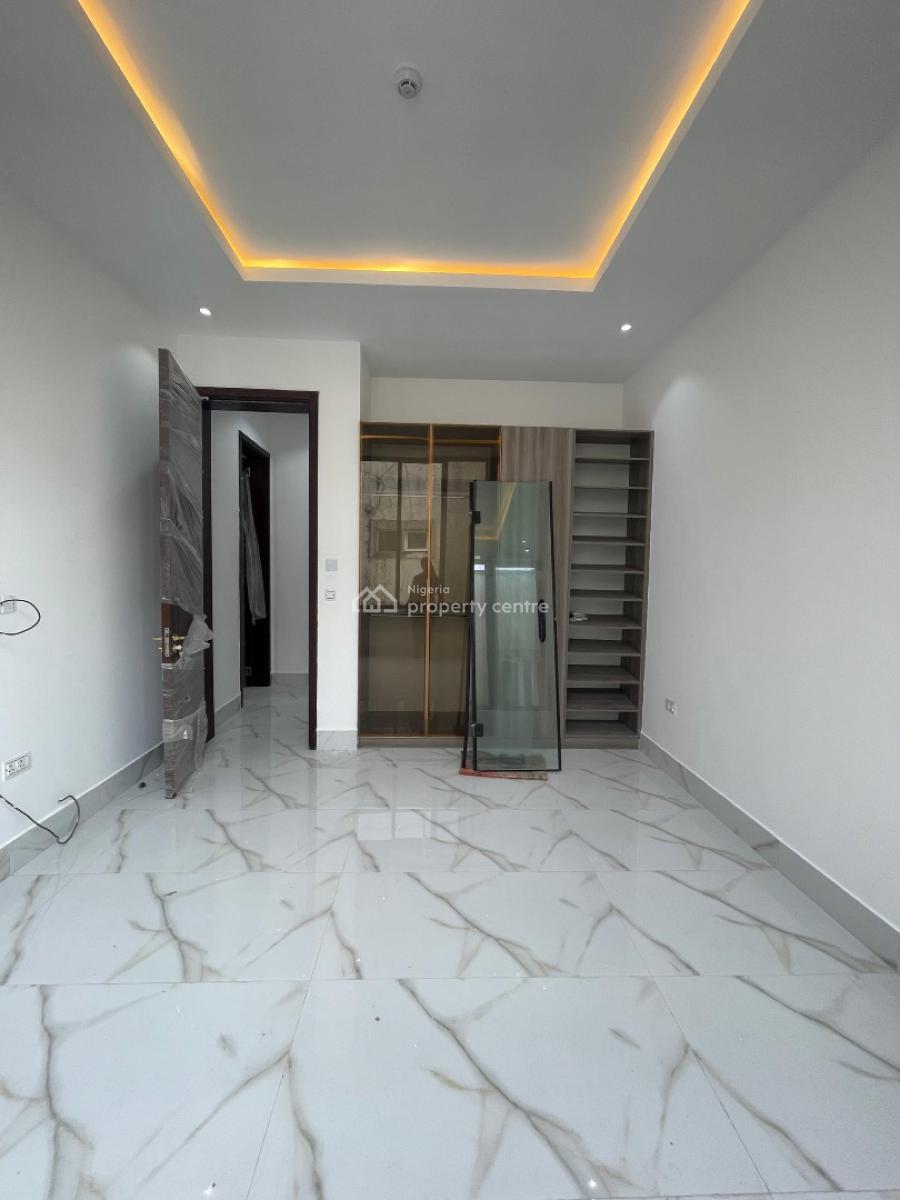 Elegantly Built 3 Bedroom Apartment with Elevator,gym & Pool, Lekki Phase 1, Lekki, Lagos, Flat / Apartment for Rent