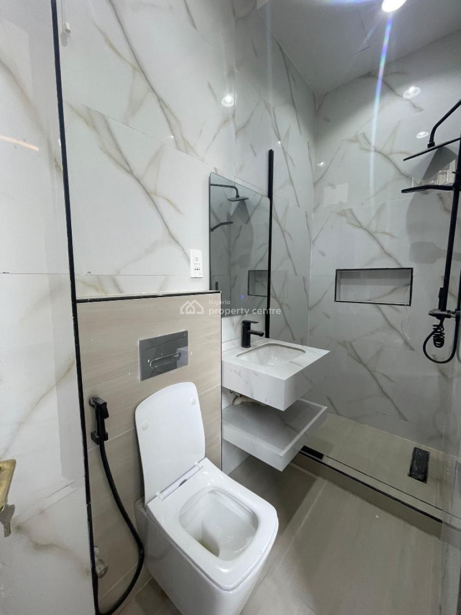 Elegantly Built 3 Bedroom Apartment with Elevator,gym & Pool, Lekki Phase 1, Lekki, Lagos, Flat / Apartment for Rent