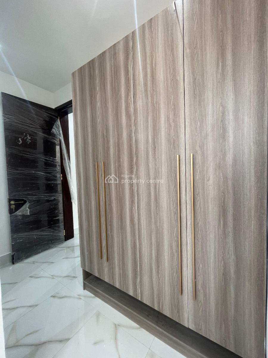 Elegantly Built 3 Bedroom Apartment with Elevator,gym & Pool, Lekki Phase 1, Lekki, Lagos, Flat / Apartment for Rent