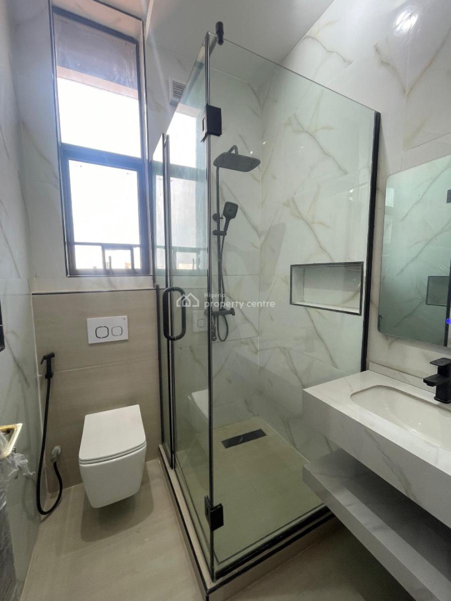 Elegantly Built 3 Bedroom Apartment with Elevator,gym & Pool, Lekki Phase 1, Lekki, Lagos, Flat / Apartment for Rent