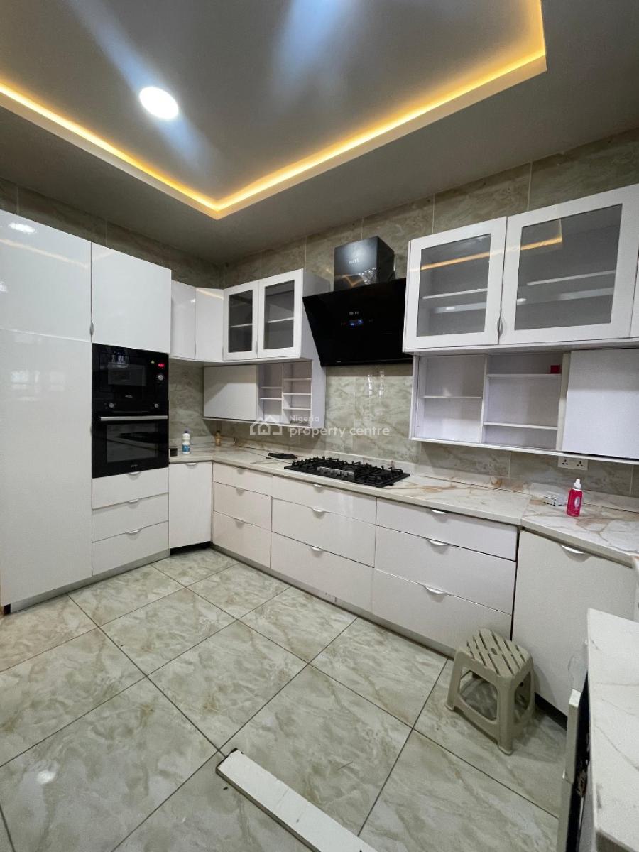 Nicely Built 4 Bedroom Terrace Duplex with Bq,pool & Gym, Lekki Phase 1, Lekki, Lagos, Terraced Duplex for Rent