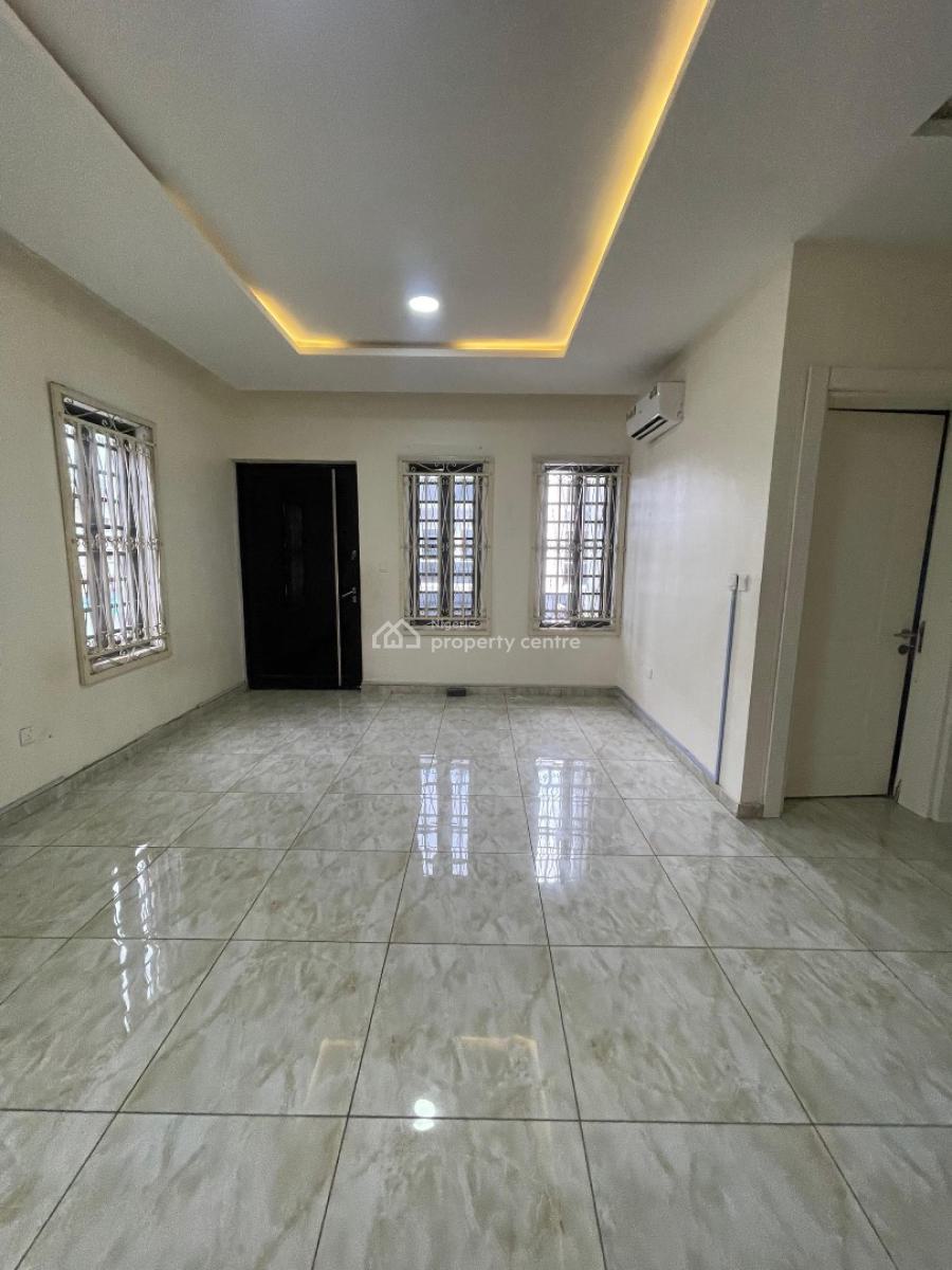 Nicely Built 4 Bedroom Terrace Duplex with Bq,pool & Gym, Lekki Phase 1, Lekki, Lagos, Terraced Duplex for Rent