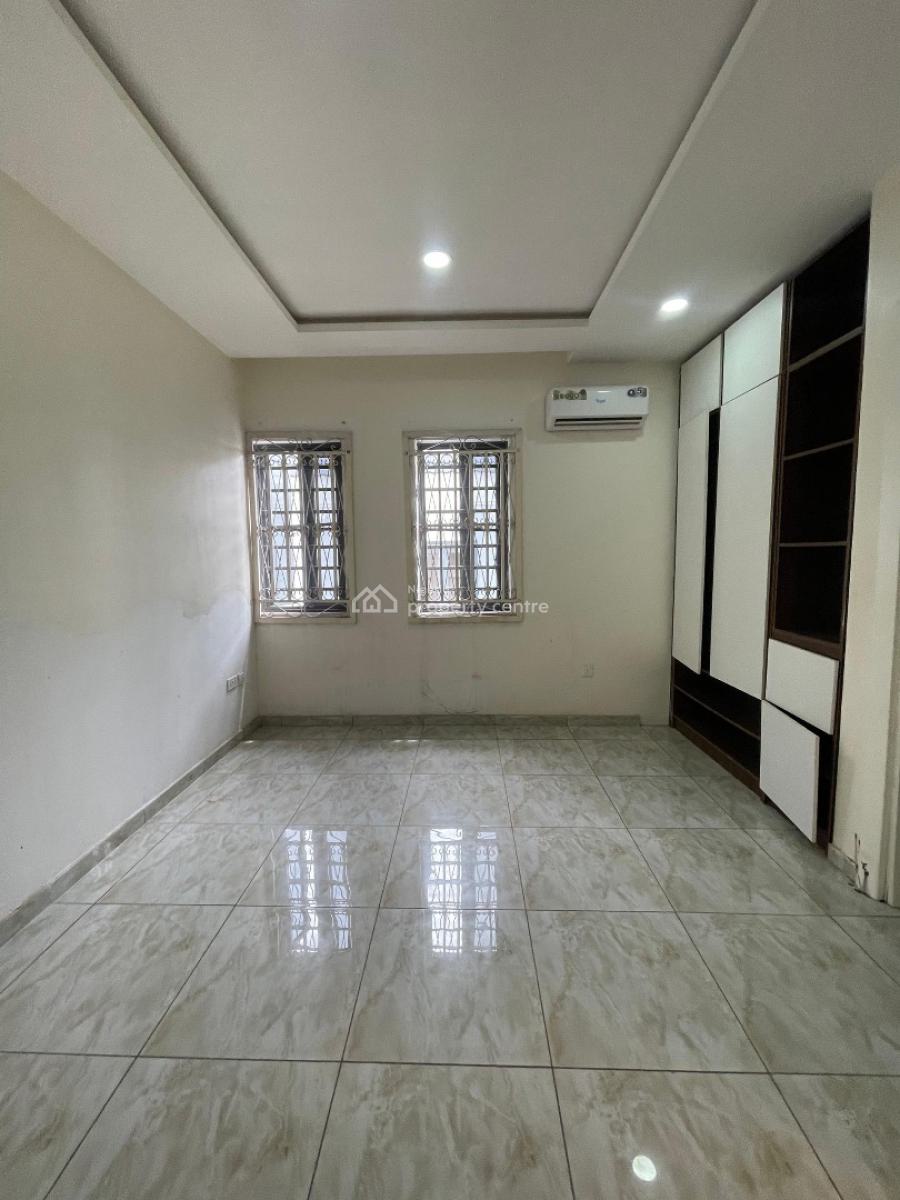 Nicely Built 4 Bedroom Terrace Duplex with Bq,pool & Gym, Lekki Phase 1, Lekki, Lagos, Terraced Duplex for Rent