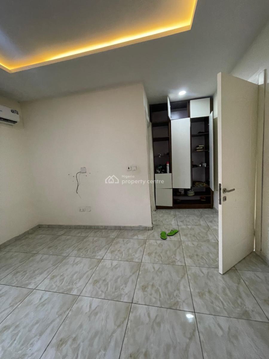 Nicely Built 4 Bedroom Terrace Duplex with Bq,pool & Gym, Lekki Phase 1, Lekki, Lagos, Terraced Duplex for Rent