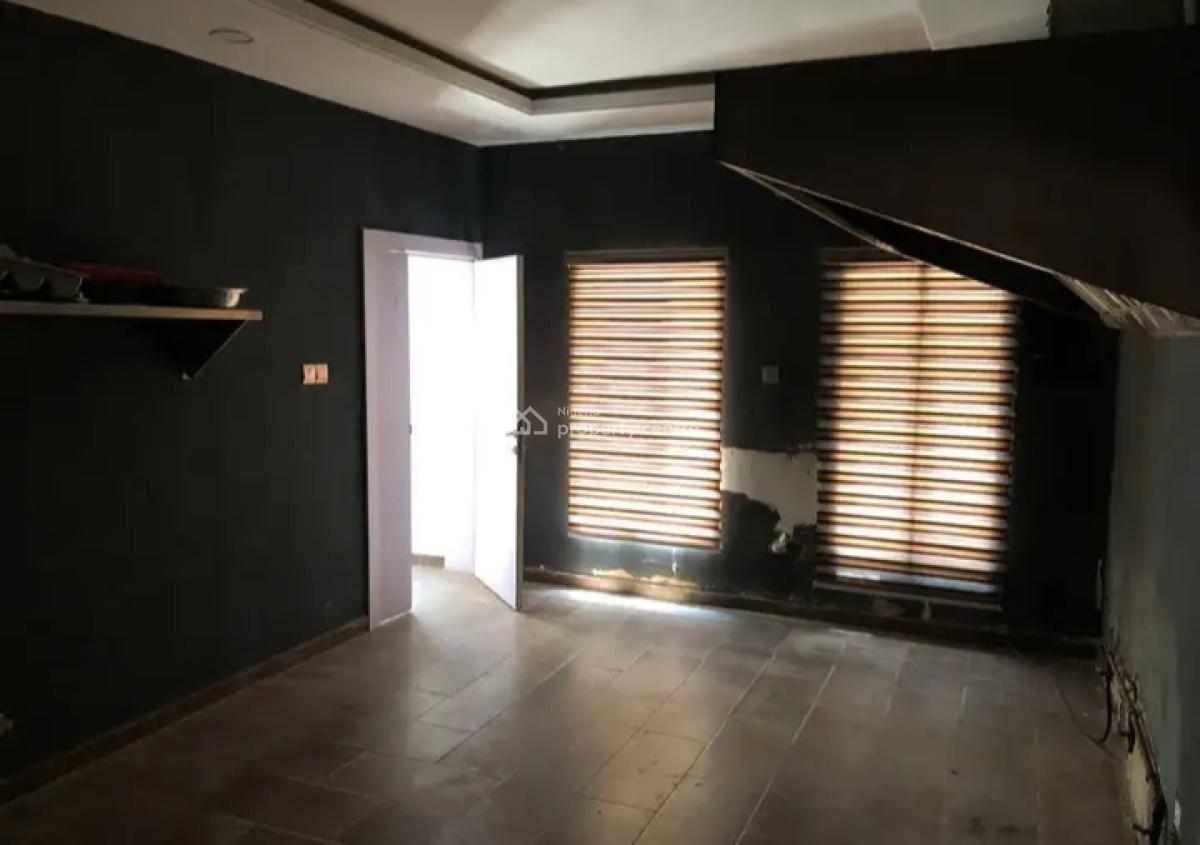 a 4 Floor Commercial Building, Off Whitesand Street, Lekki Phase 1, Lekki, Lagos, Commercial Property for Sale