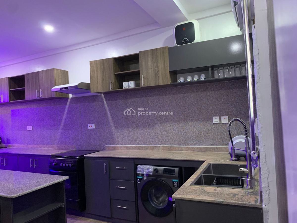 Luxury 4 Bedroom Apartment with Pool, Alalubosa, Ibadan, Oyo, Flat / Apartment Short Let