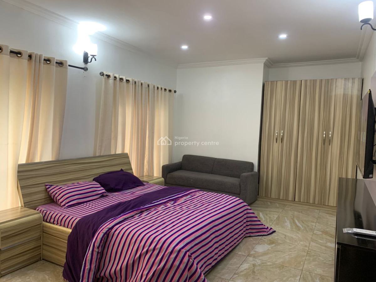 Luxury 4 Bedroom Apartment with Pool, Alalubosa, Ibadan, Oyo, Flat / Apartment Short Let