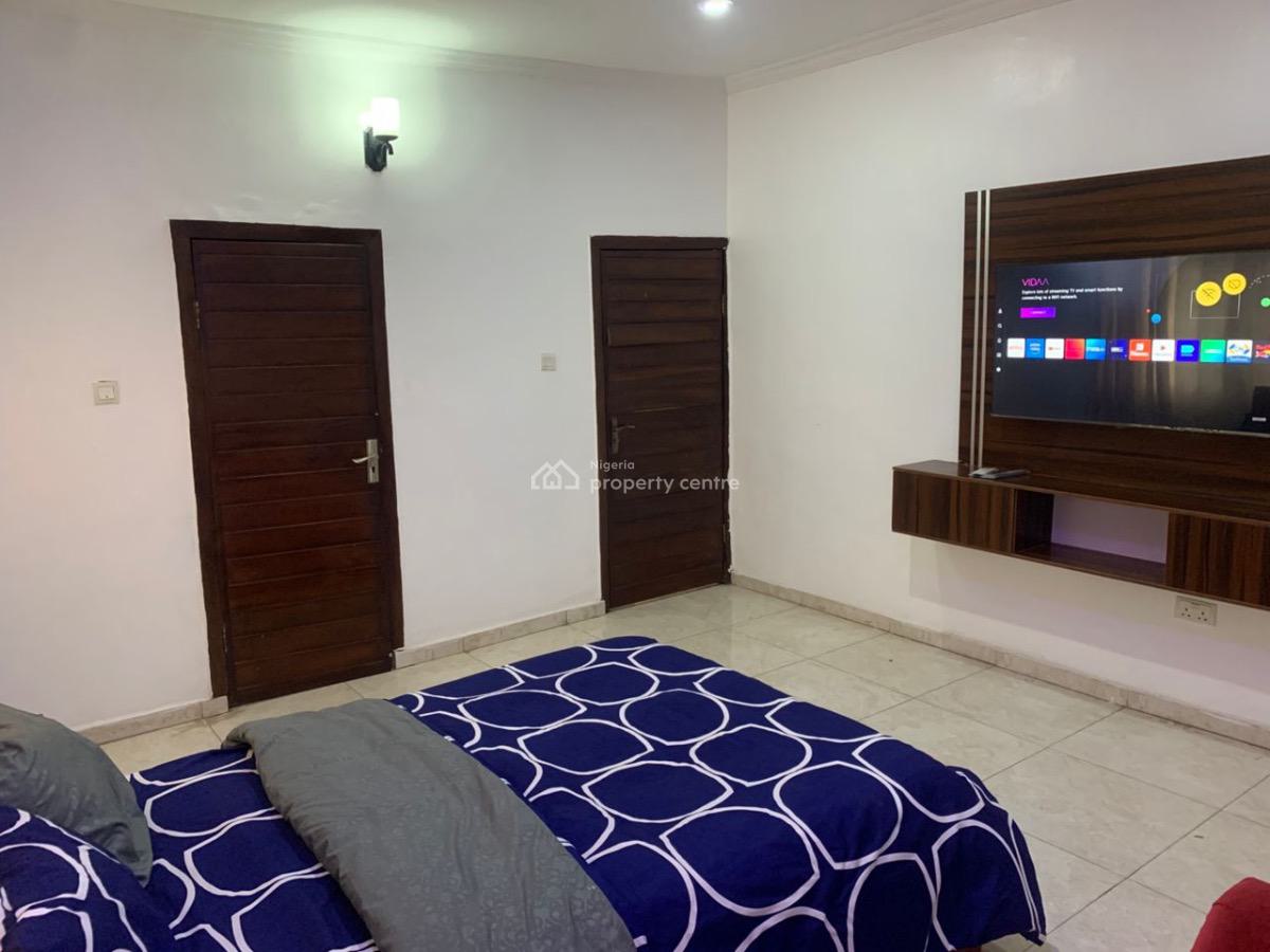 Luxury 4 Bedroom Apartment with Pool, Alalubosa, Ibadan, Oyo, Flat / Apartment Short Let