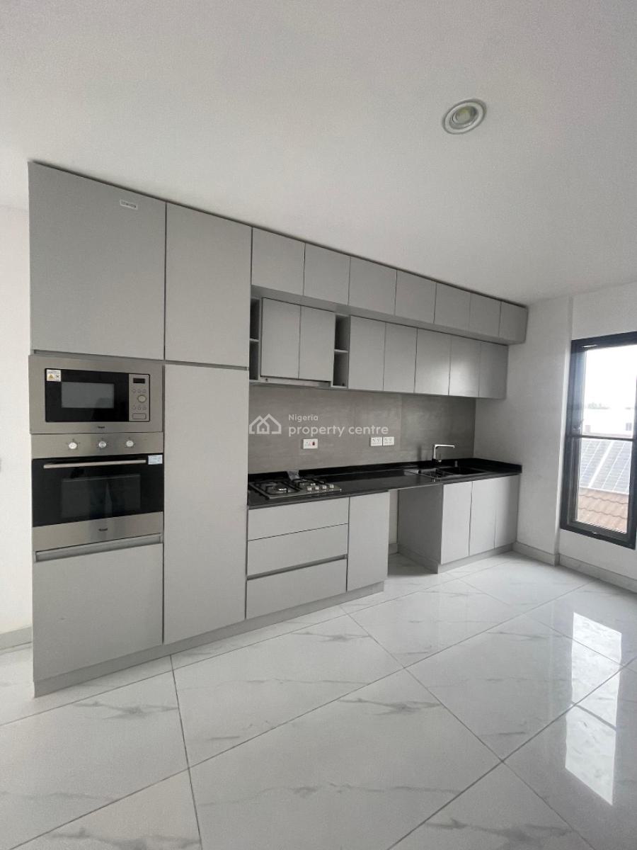 Newly Built 3 Bedroom Apartment with Elevator & Swimming Pool, Lekki Phase 1, Lekki, Lagos, Flat / Apartment for Rent