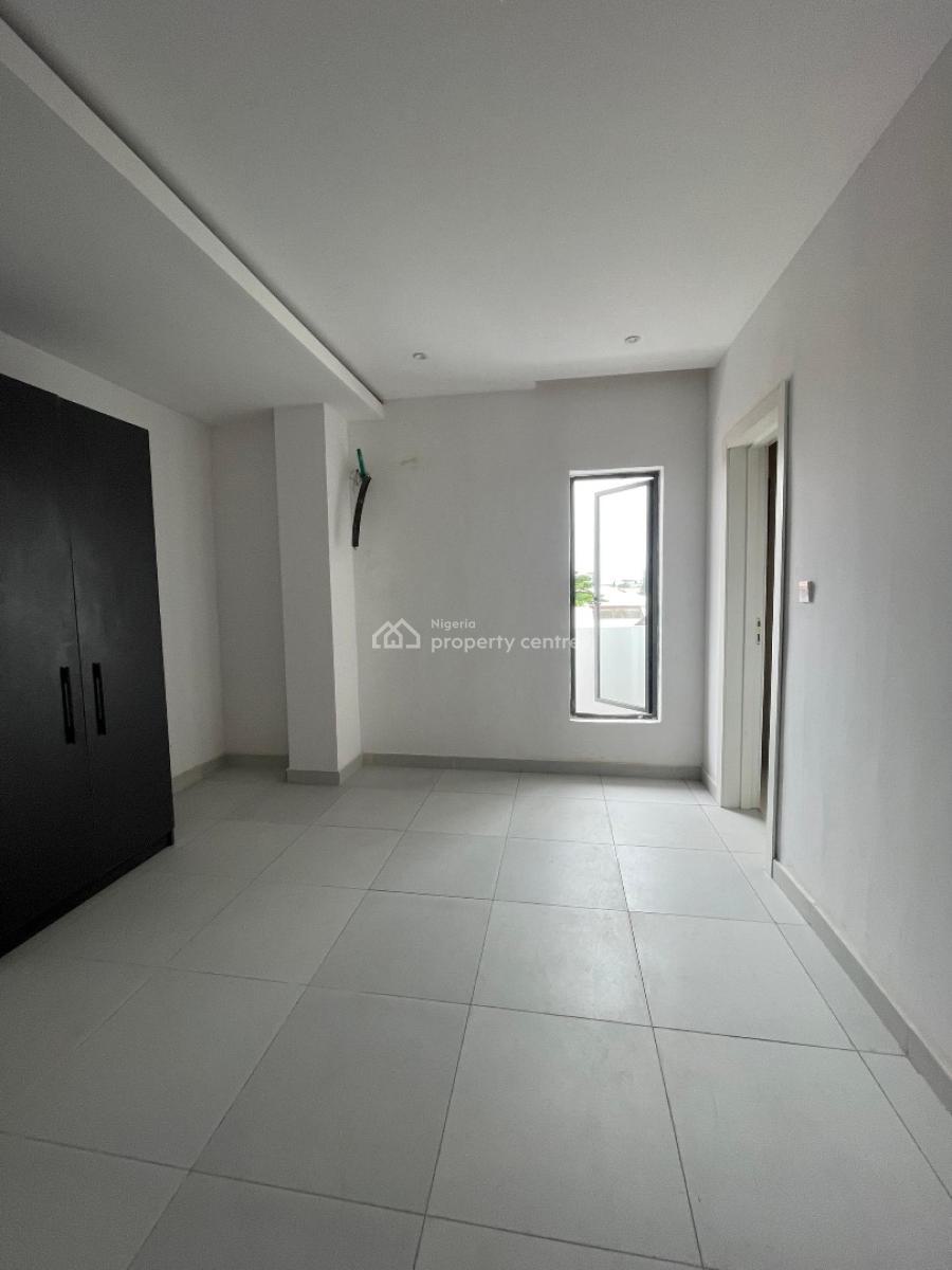 Newly Built 3 Bedroom Apartment with Elevator & Swimming Pool, Lekki Phase 1, Lekki, Lagos, Flat / Apartment for Rent