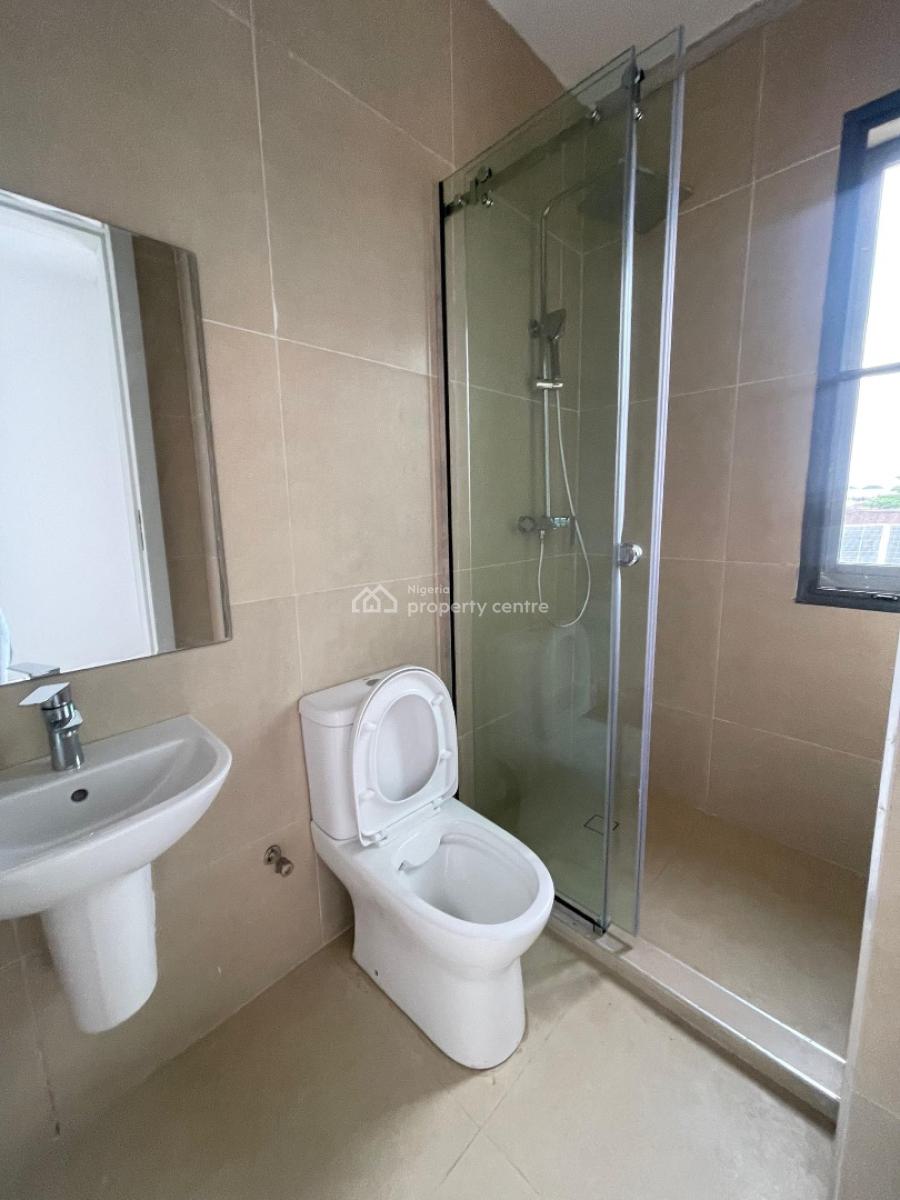 Newly Built 3 Bedroom Apartment with Elevator & Swimming Pool, Lekki Phase 1, Lekki, Lagos, Flat / Apartment for Rent