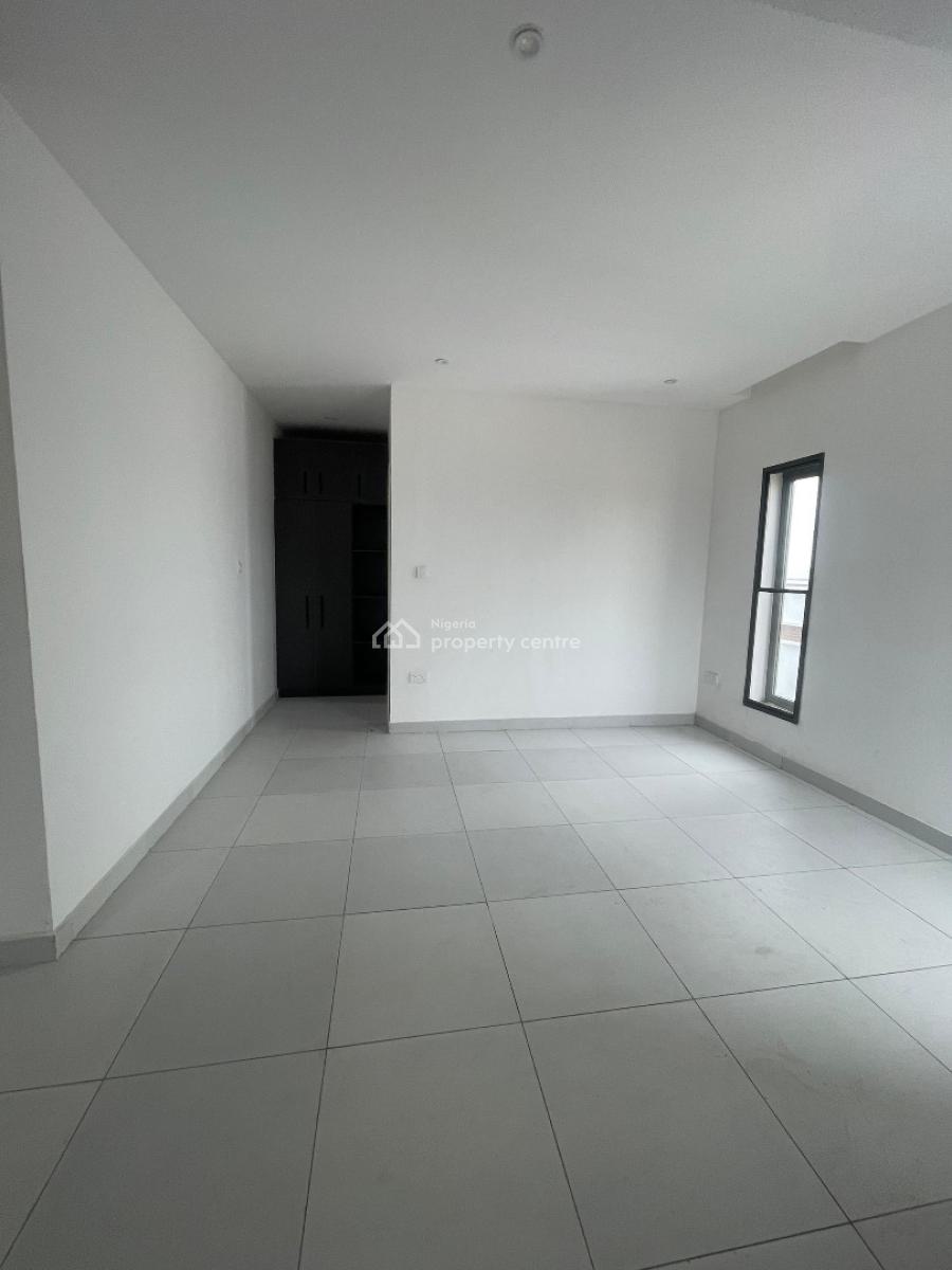 Newly Built 3 Bedroom Apartment with Elevator & Swimming Pool, Lekki Phase 1, Lekki, Lagos, Flat / Apartment for Rent