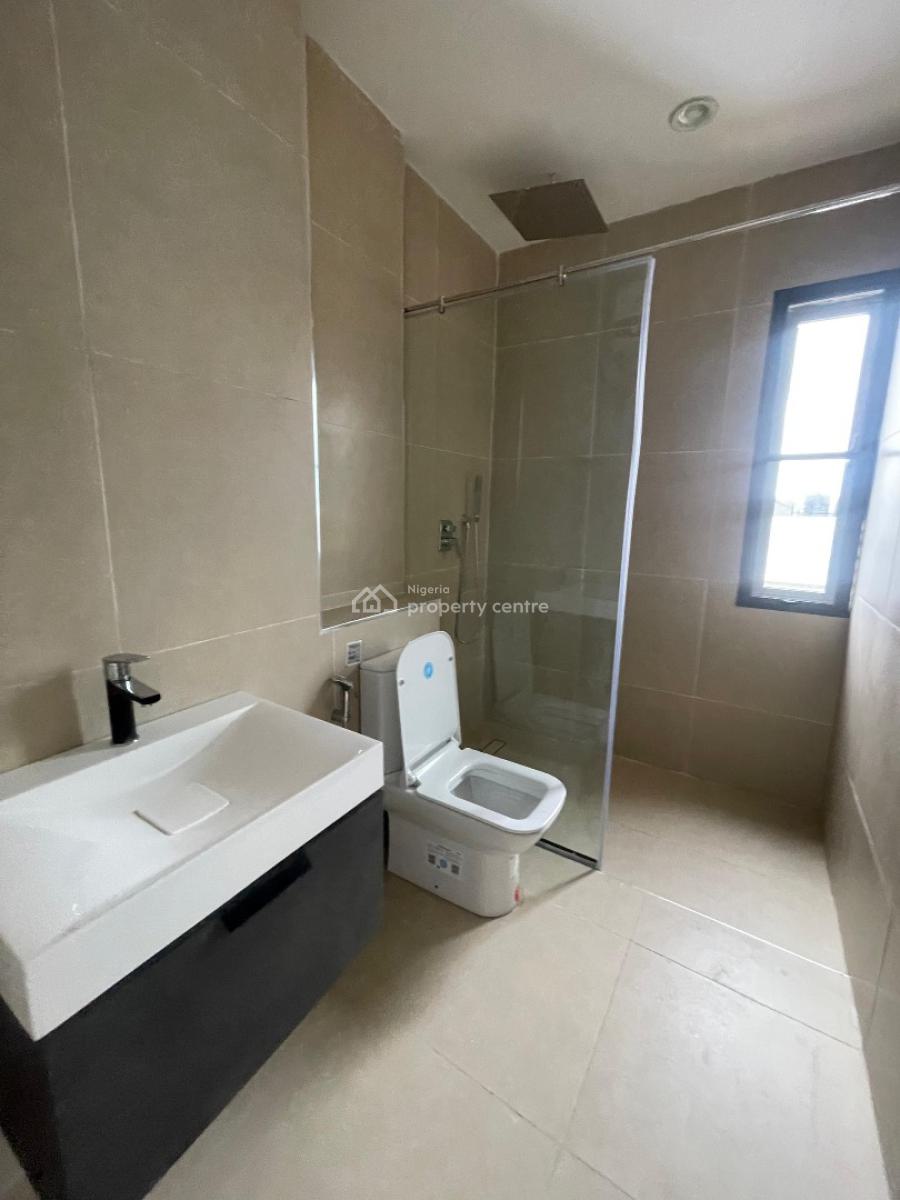 Newly Built 3 Bedroom Apartment with Elevator & Swimming Pool, Lekki Phase 1, Lekki, Lagos, Flat / Apartment for Rent