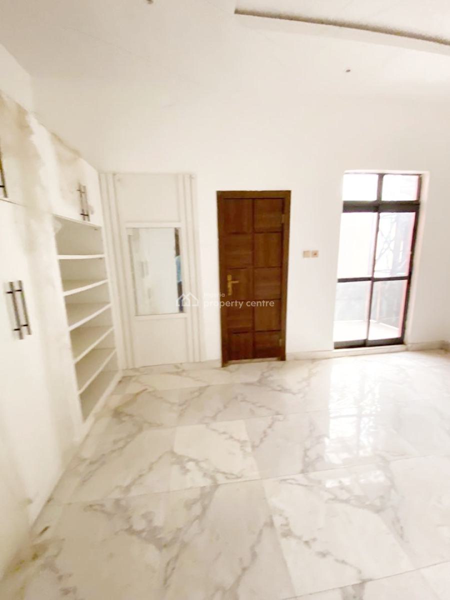 a Well Maintained Spacious 5 Bedroom Fully Detached Duplex with Bq, Gra Phase 1, Magodo, Lagos, Detached Duplex for Sale