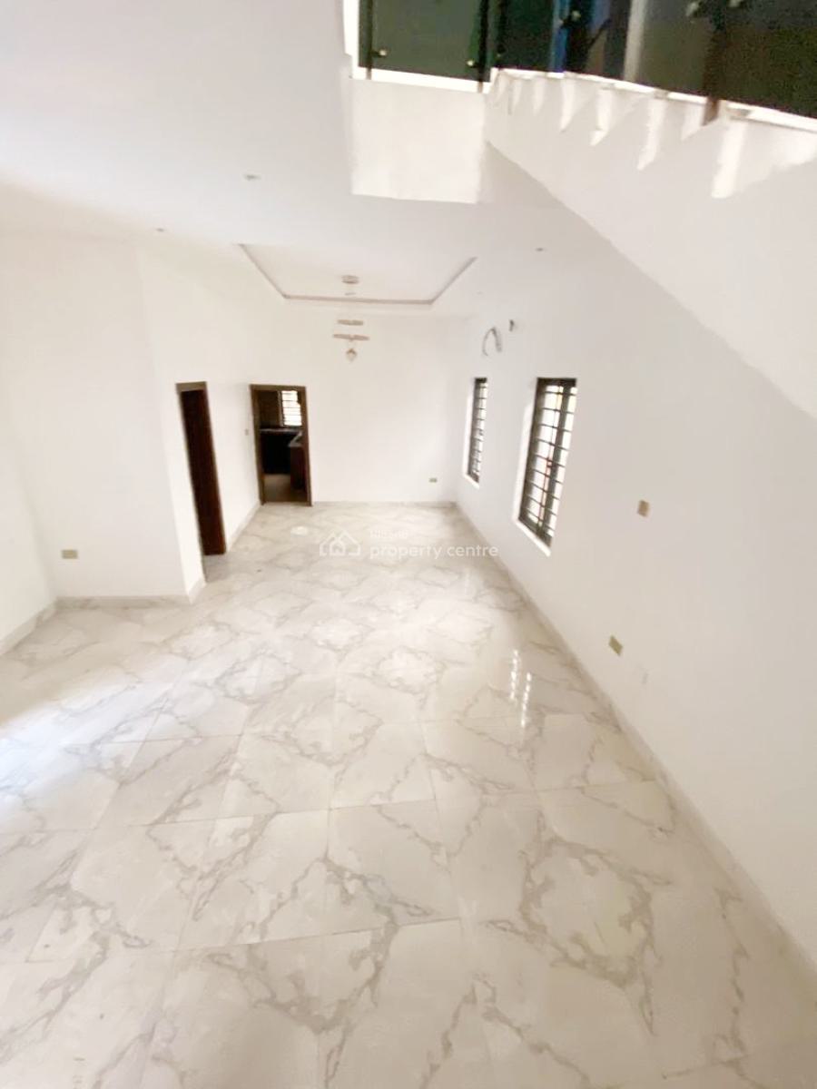 a Well Maintained Spacious 5 Bedroom Fully Detached Duplex with Bq, Gra Phase 1, Magodo, Lagos, Detached Duplex for Sale