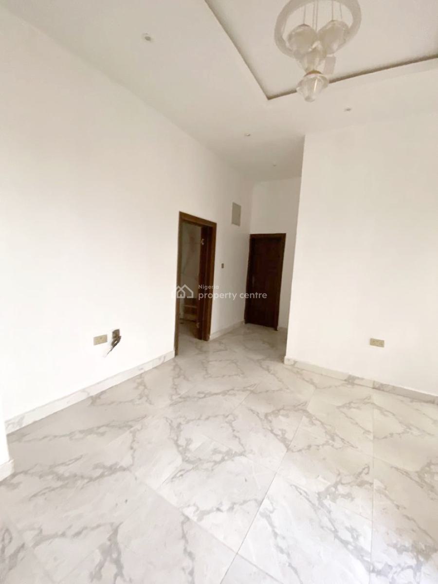 a Well Maintained Spacious 5 Bedroom Fully Detached Duplex with Bq, Gra Phase 1, Magodo, Lagos, Detached Duplex for Sale