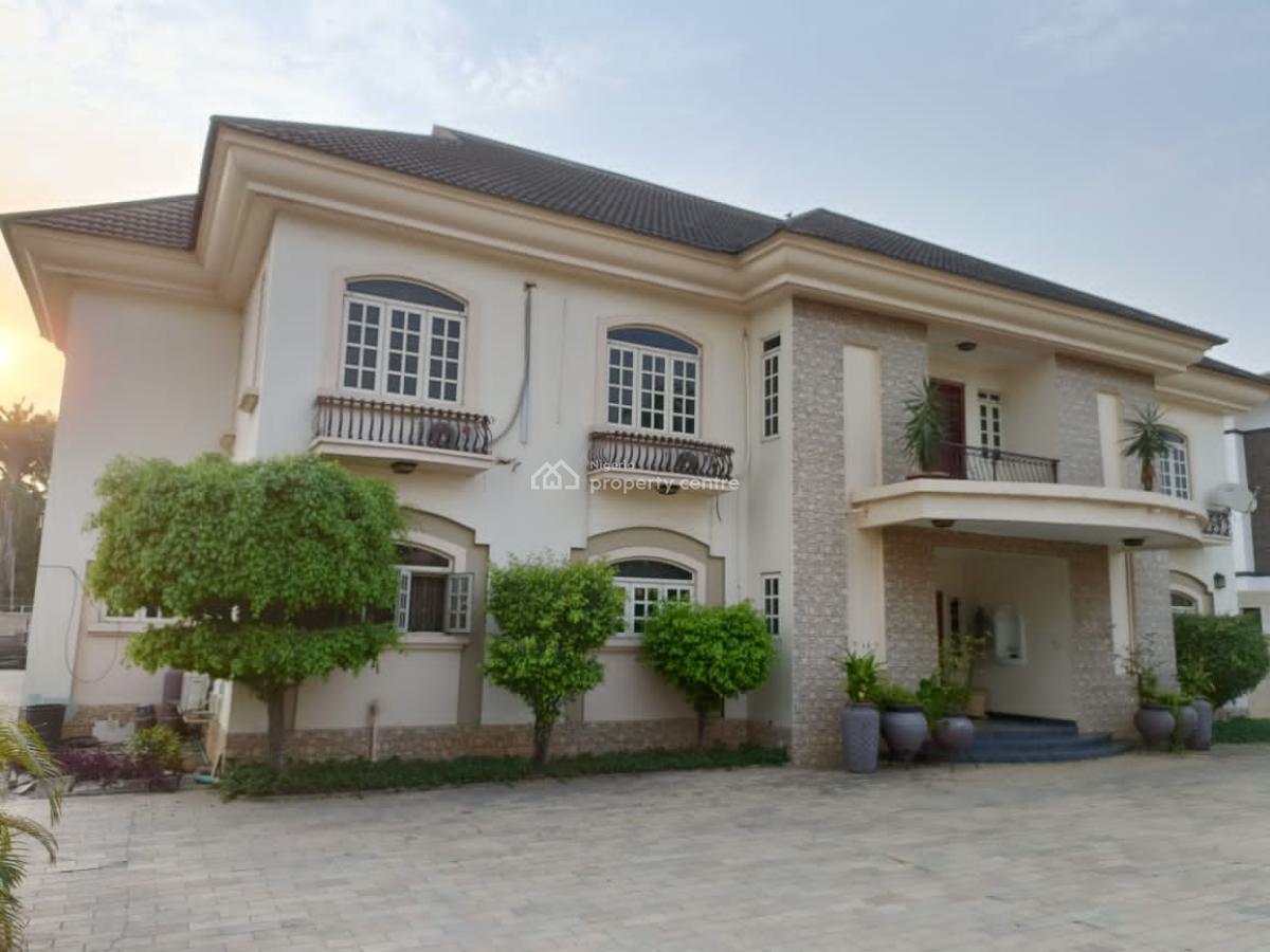 Spacious Detached 5 Bedroom House 1500sqm, Ikeja Gra, Ikeja, Lagos, Detached Duplex for Sale