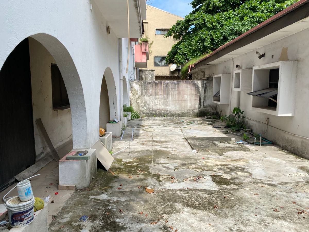 Spacious 5-bedroom Semi-detached House + 4-room Bungalow, Lekki Phase 1, Lekki, Lagos, Semi-detached Duplex for Rent