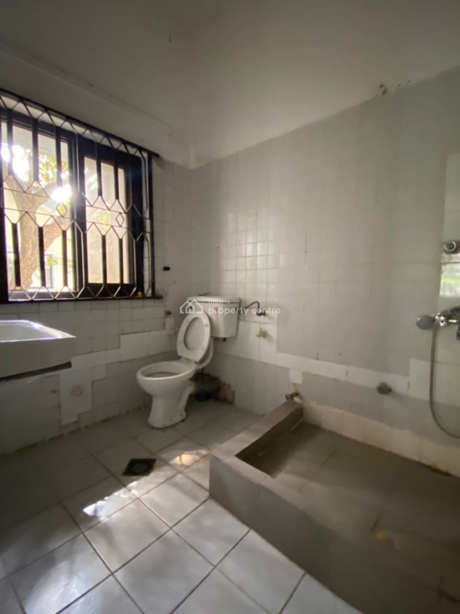 Spacious 5-bedroom Semi-detached House + 4-room Bungalow, Lekki Phase 1, Lekki, Lagos, Semi-detached Duplex for Rent