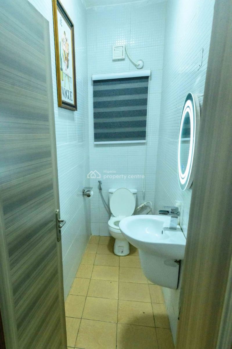 3 Bedroom Serviced Apartment, Elegushi Lekki, Lekki, Lagos, Flat / Apartment Short Let