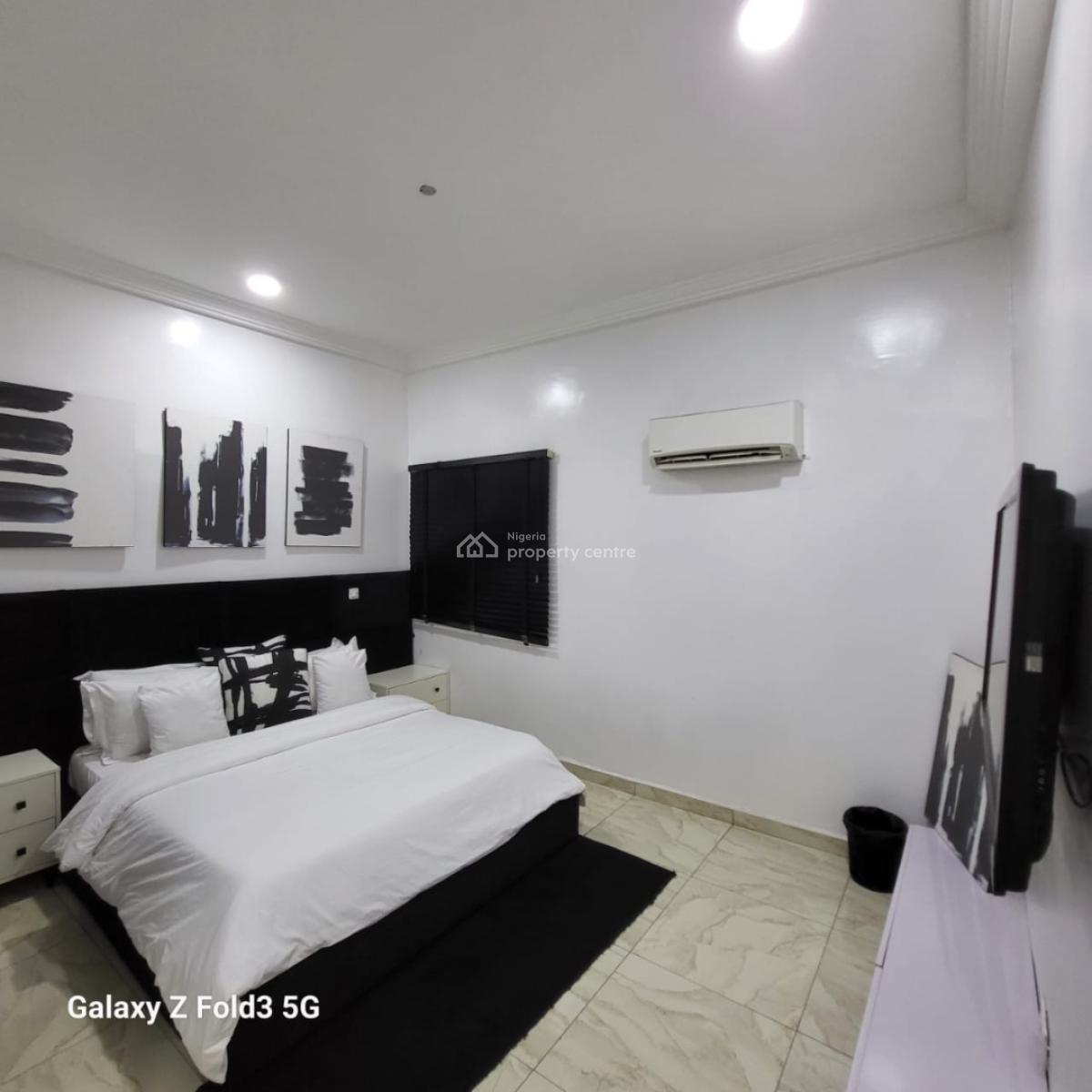 Luxury Smart 3 Bedrooms Serviced and Furnished Apartment, By Old Cbn, Garki, Abuja, Flat / Apartment Short Let