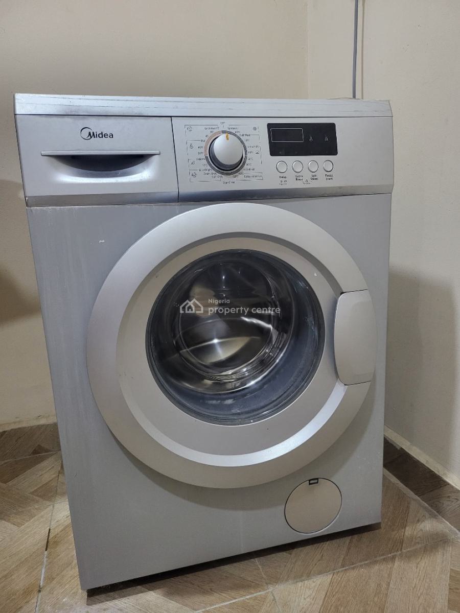 Luxury Smart 3 Bedrooms Serviced and Furnished Apartment, By Old Cbn, Garki, Abuja, Flat / Apartment Short Let