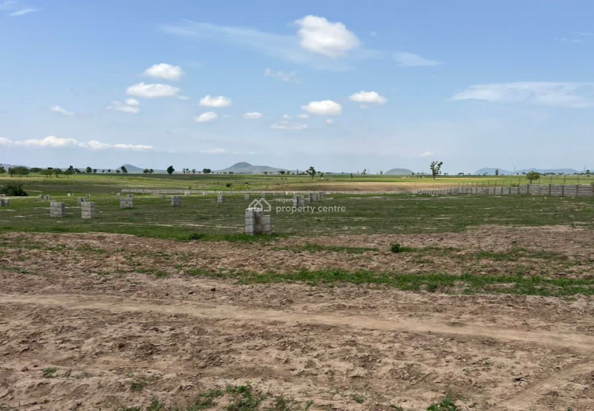 Lands for Commercial Purposes in Gwagwalada, Abuja, Gwagwalada, Abuja, Commercial Land for Sale