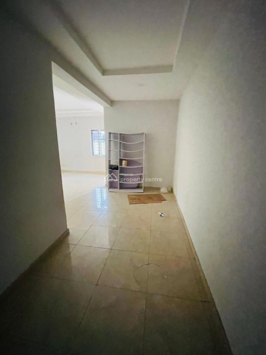 Location: Serene Estate, Goodnews Estate, Sangotedo, Ajah, Lagos, Flat / Apartment for Rent