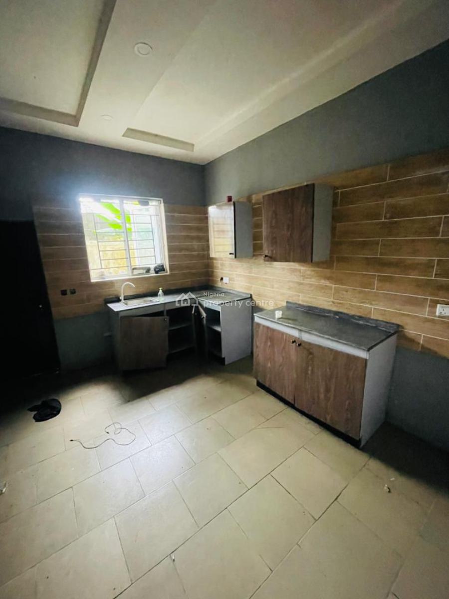 Location: Serene Estate, Goodnews Estate, Sangotedo, Ajah, Lagos, Flat / Apartment for Rent
