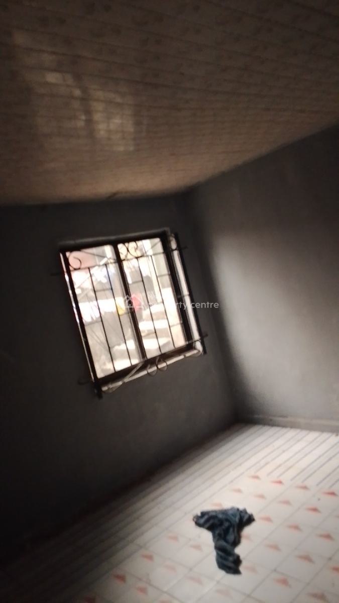 Vacant Room & Parlour Under a T8 Duplex with 1 Toilet & 1 Bath, 3rd Avenue, Festac, Amuwo Odofin, Lagos, Mini Flat (room and Parlour) for Rent
