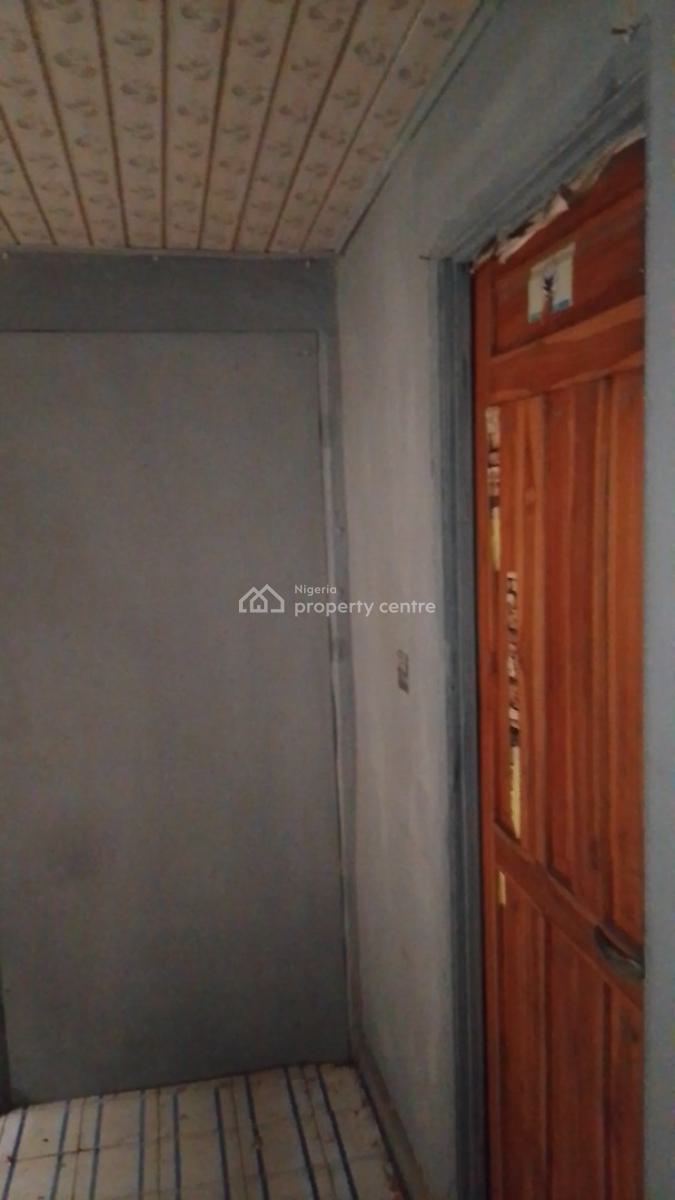 Vacant Room & Parlour Under a T8 Duplex with 1 Toilet & 1 Bath, 3rd Avenue, Festac, Amuwo Odofin, Lagos, Mini Flat (room and Parlour) for Rent