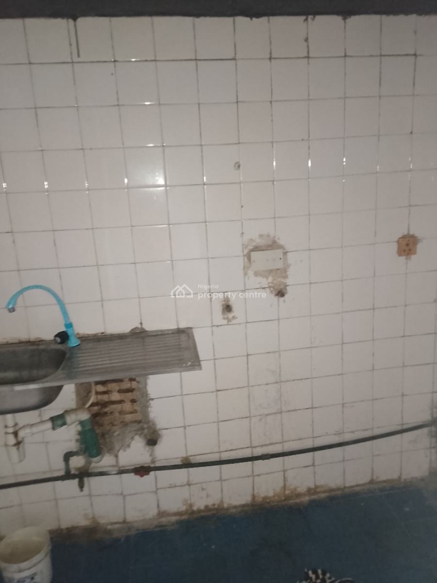 Vacant Room & Parlour Under a T8 Duplex with 1 Toilet & 1 Bath, 3rd Avenue, Festac, Amuwo Odofin, Lagos, Mini Flat (room and Parlour) for Rent