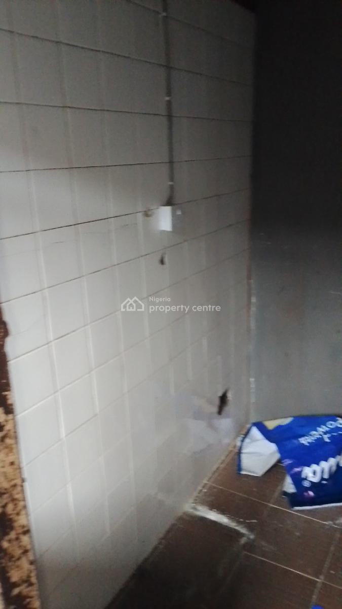 Vacant Room & Parlour Under a T8 Duplex with 1 Toilet & 1 Bath, 3rd Avenue, Festac, Amuwo Odofin, Lagos, Mini Flat (room and Parlour) for Rent