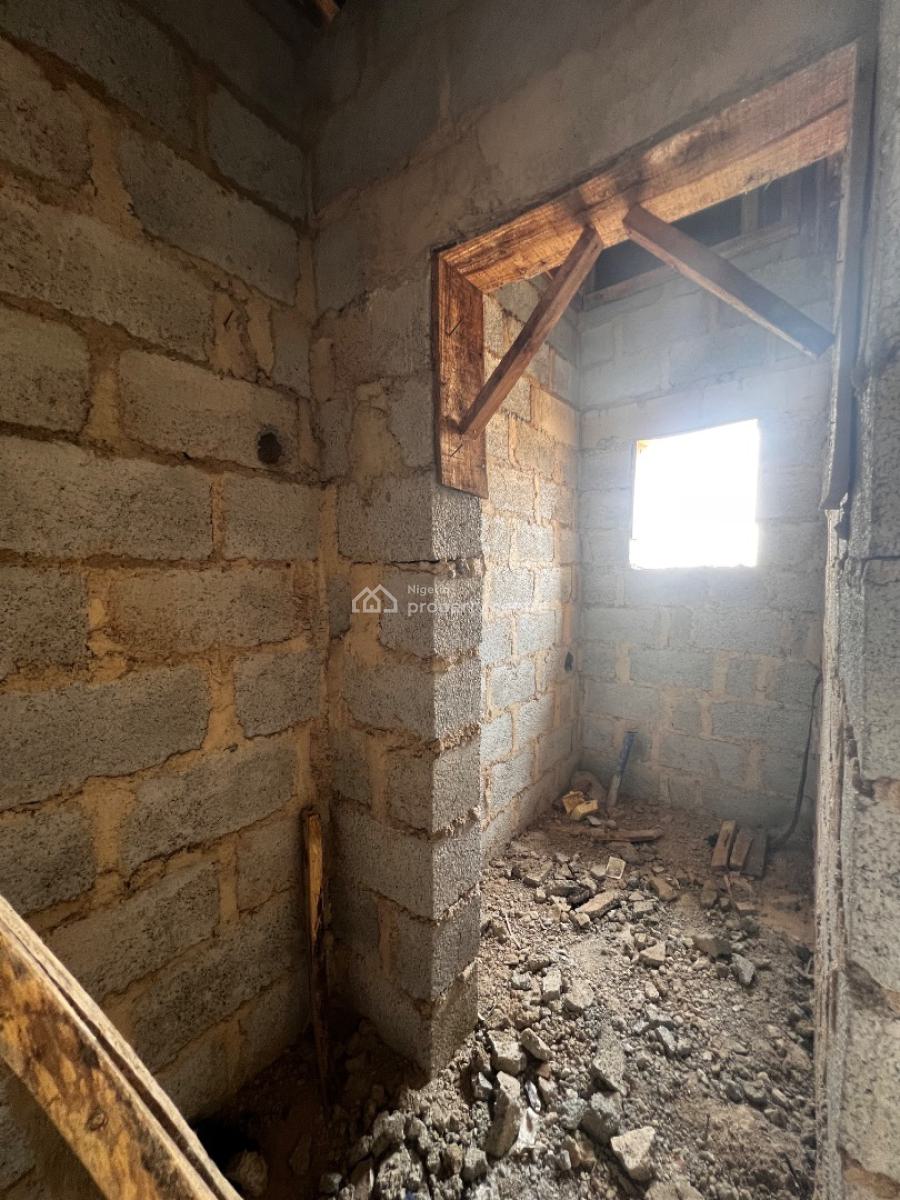 2 Bedroom Apartment with Bq, Durumi, Abuja, Flat / Apartment for Sale