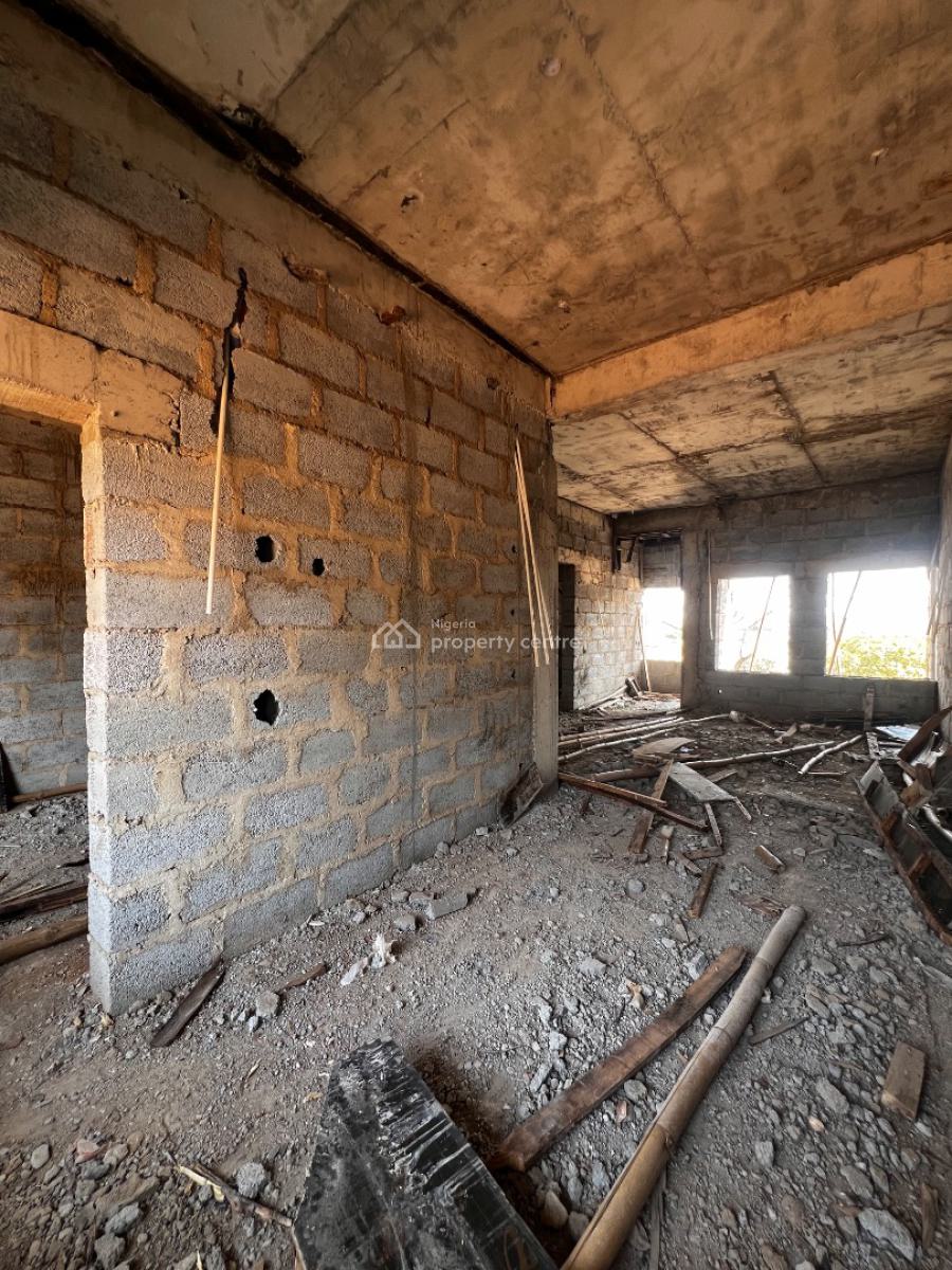 2 Bedroom Apartment with Bq, Durumi, Abuja, Flat / Apartment for Sale