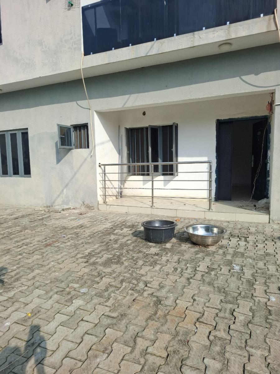 Luxury Spacious 2bedroom Downstairs, Ado Road, Ajah, Lagos, Flat / Apartment for Rent