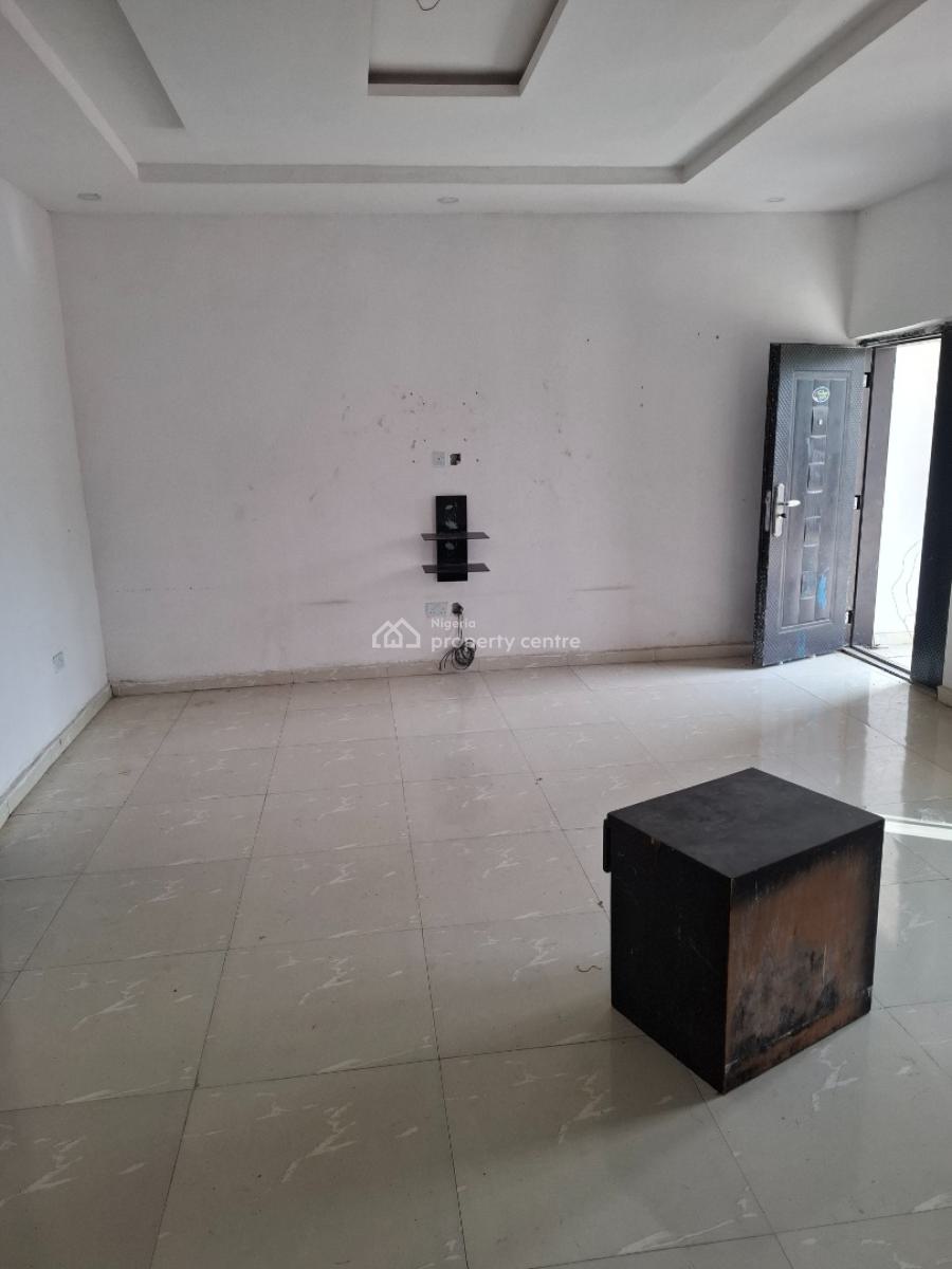 Luxury Spacious 2bedroom Downstairs, Ado Road, Ajah, Lagos, Flat / Apartment for Rent
