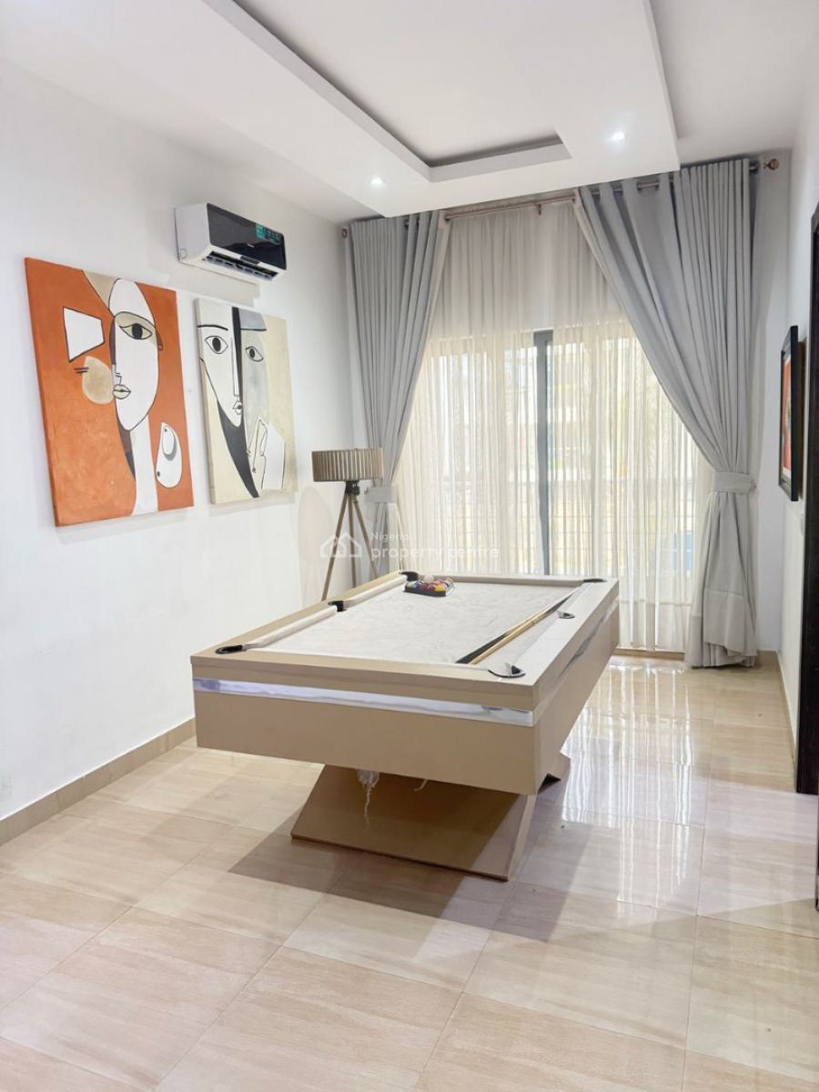 3 Bedroom Apartment, Lekki Phase 1, Lekki, Lagos, Flat / Apartment Short Let