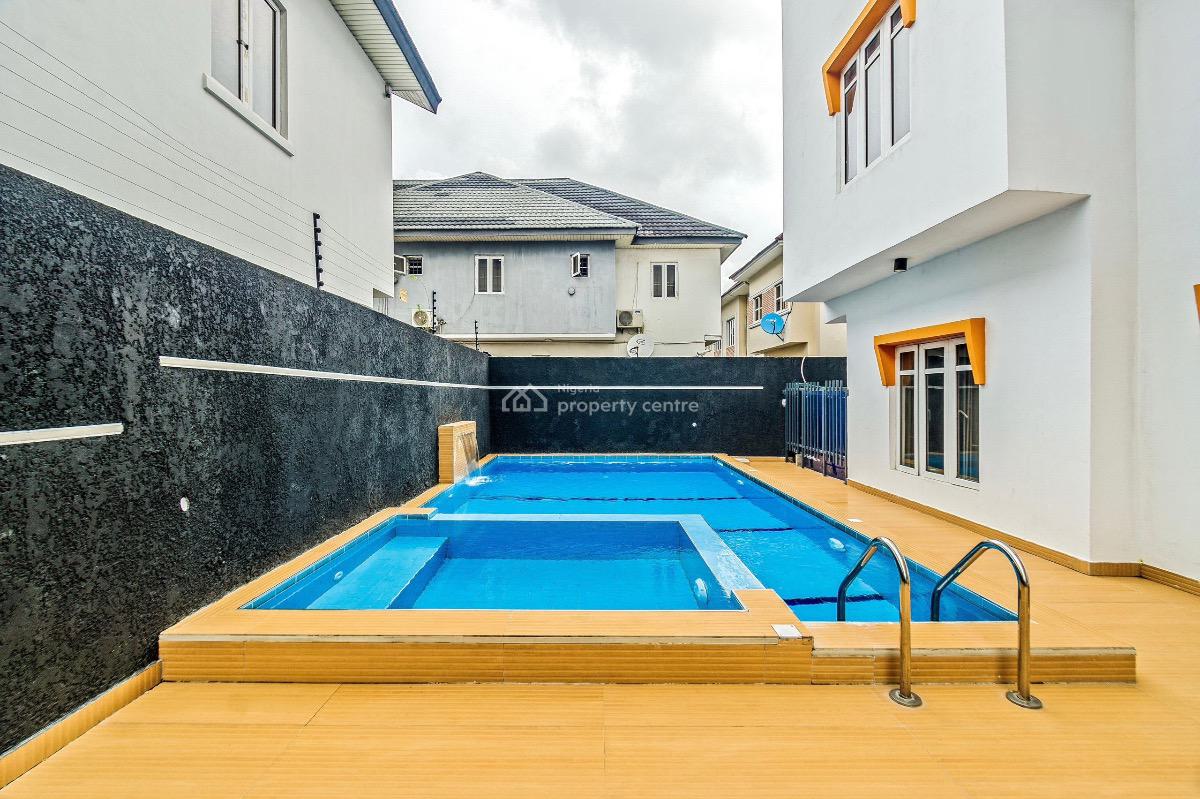 3 Bedroom with Unlimited Wifi, Ps5 and Pool, Snooker and Table Tennis Available, Lekki Phase 1, Lekki, Lagos, Flat / Apartment Short Let