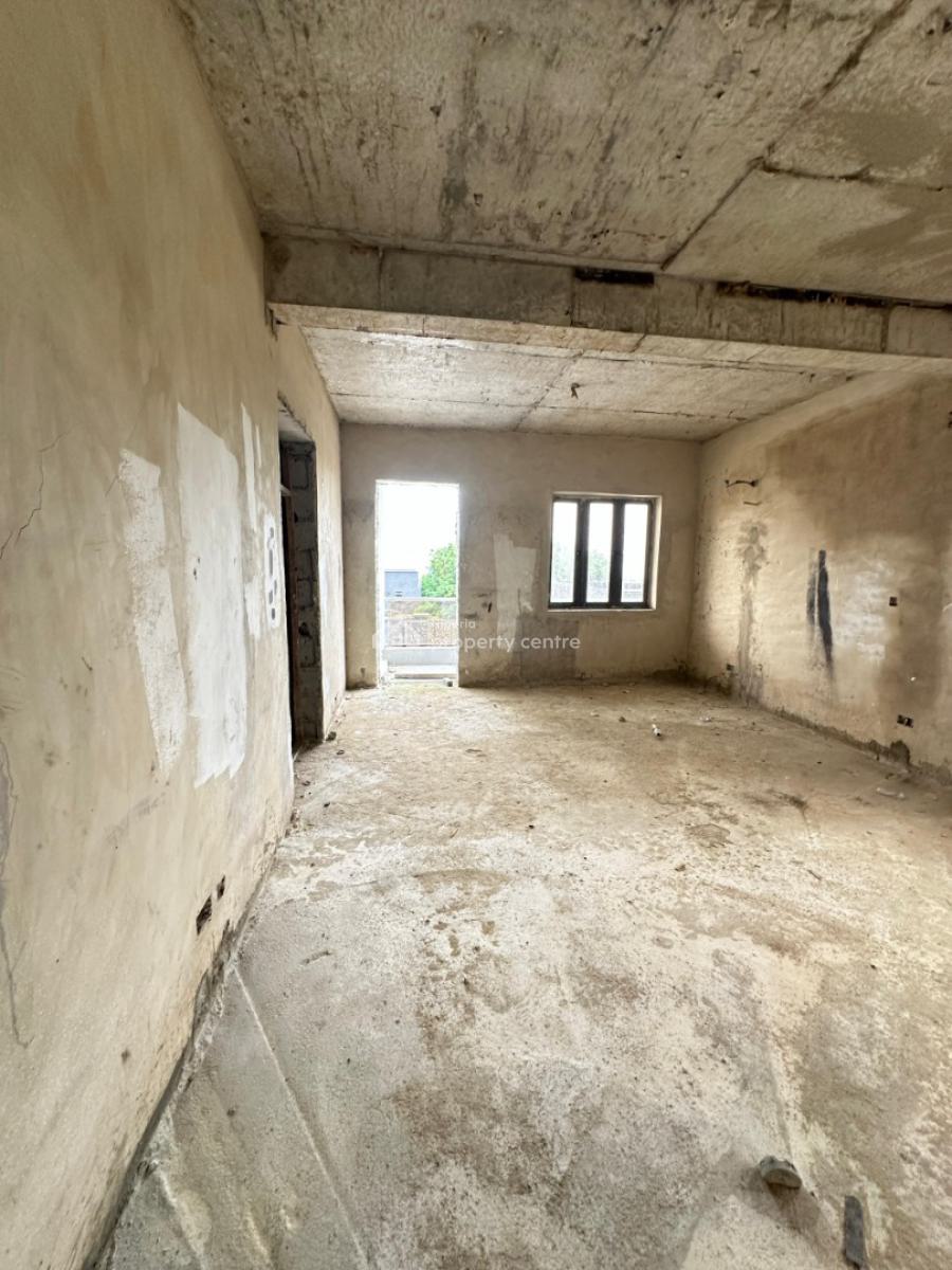 Well Built Spacious 3 Bedroom Maisonette with Bq and Swimming Pool, Ikoyi, Lagos, Block of Flats for Sale