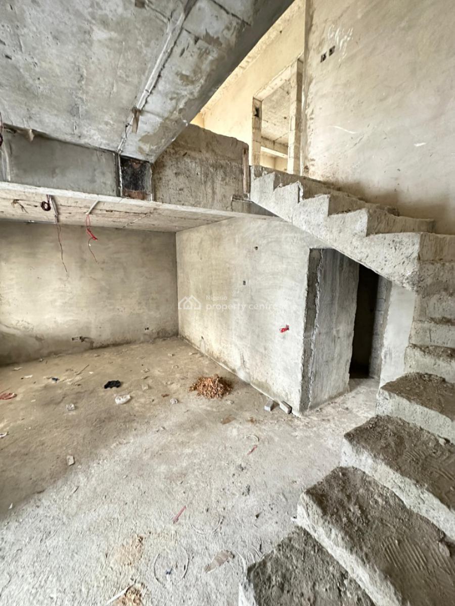 Well Built Spacious 3 Bedroom Maisonette with Bq and Swimming Pool, Ikoyi, Lagos, Block of Flats for Sale