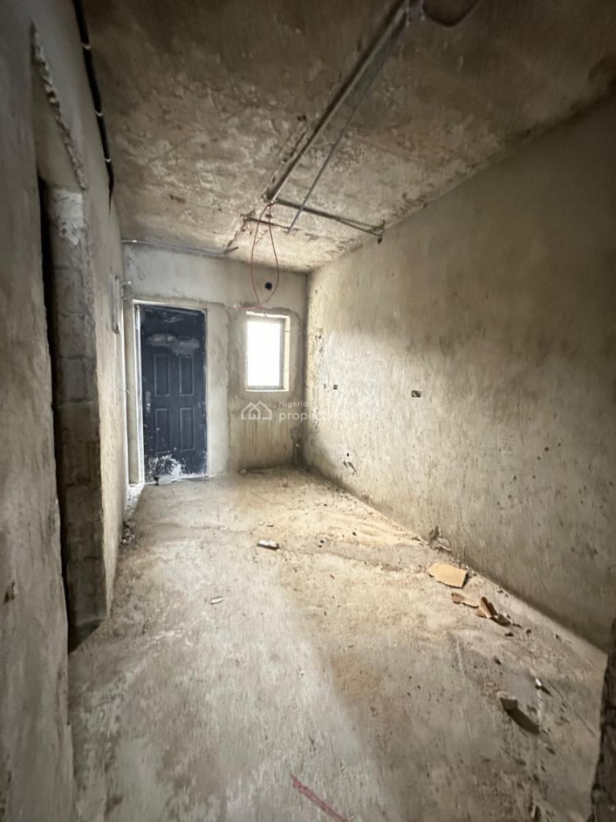 Well Built Spacious 3 Bedroom Maisonette with Bq and Swimming Pool, Ikoyi, Lagos, Block of Flats for Sale