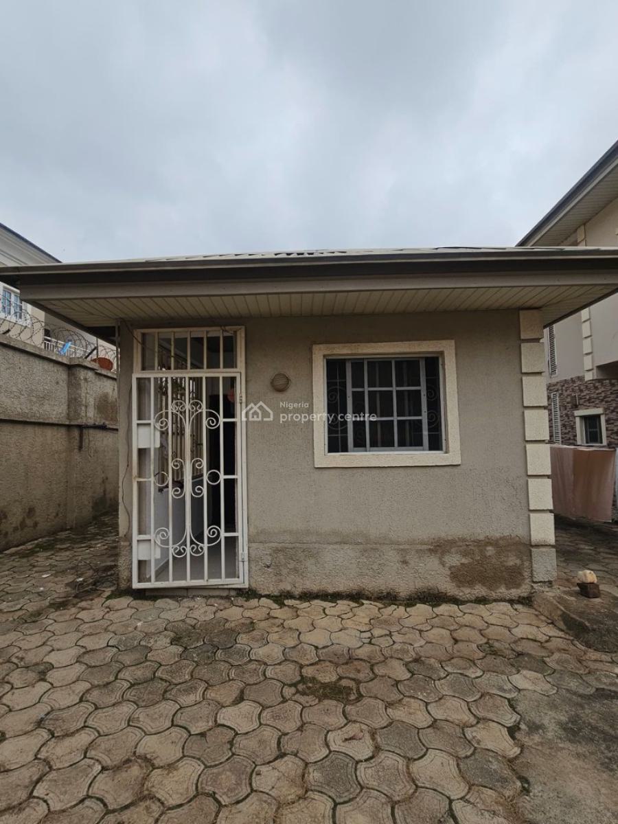 Smart 1 Bedroom Bq, Eagleville (nnpc) Estate, Mabushi, Abuja, Mini Flat (room and Parlour) for Rent