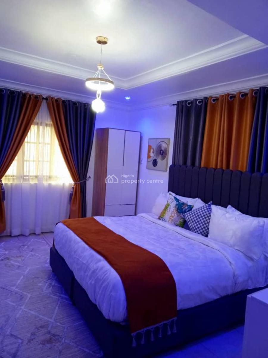 Luxury 3 Bedroom Apartment, Off Toyin Street, Ikeja, Lagos, Flat / Apartment Short Let