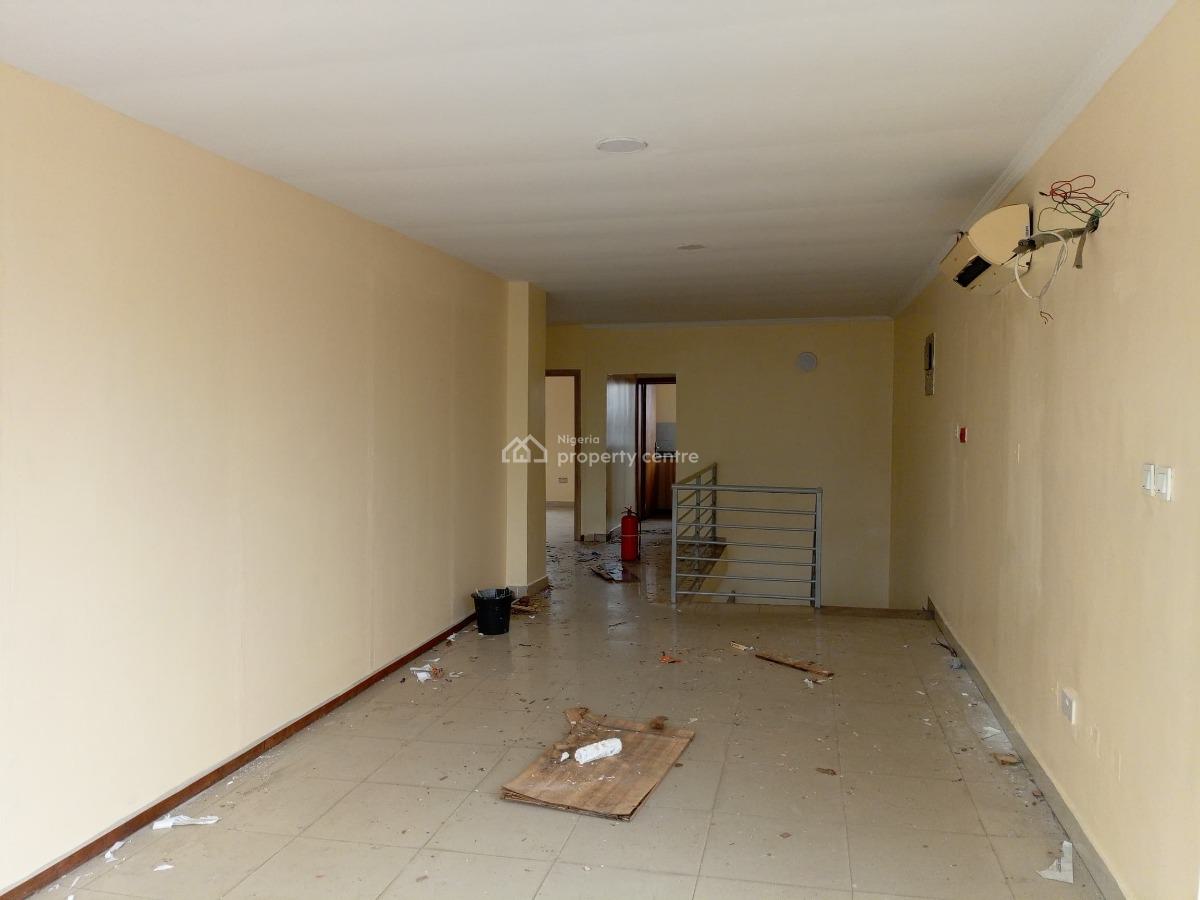 Fully Service 320 Sqm Open Plan Office Space, Bank Anthony Way, Ikeja, Lagos, Office Space for Rent
