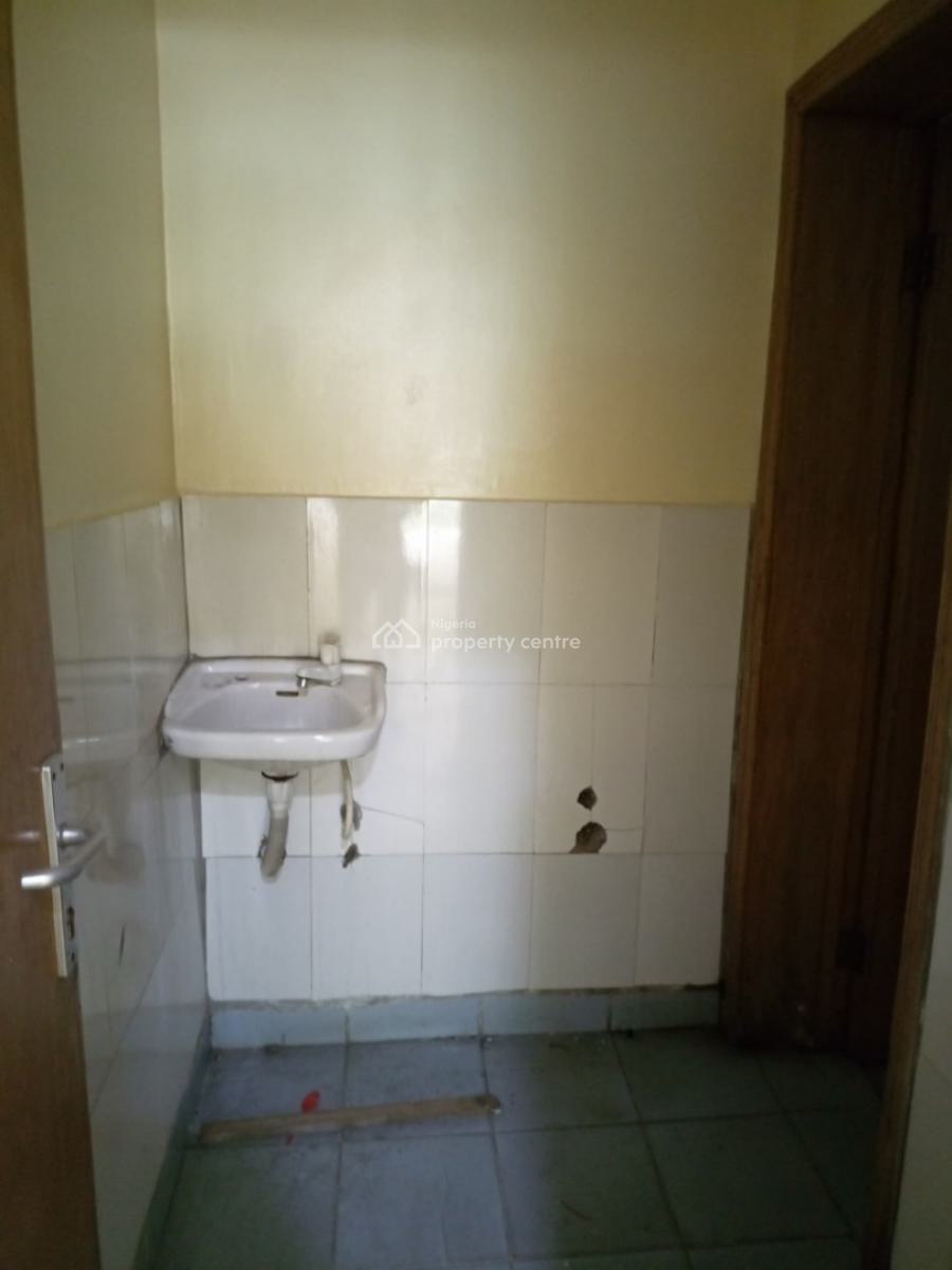 Fully Service 320 Sqm Open Plan Office Space, Bank Anthony Way, Ikeja, Lagos, Office Space for Rent