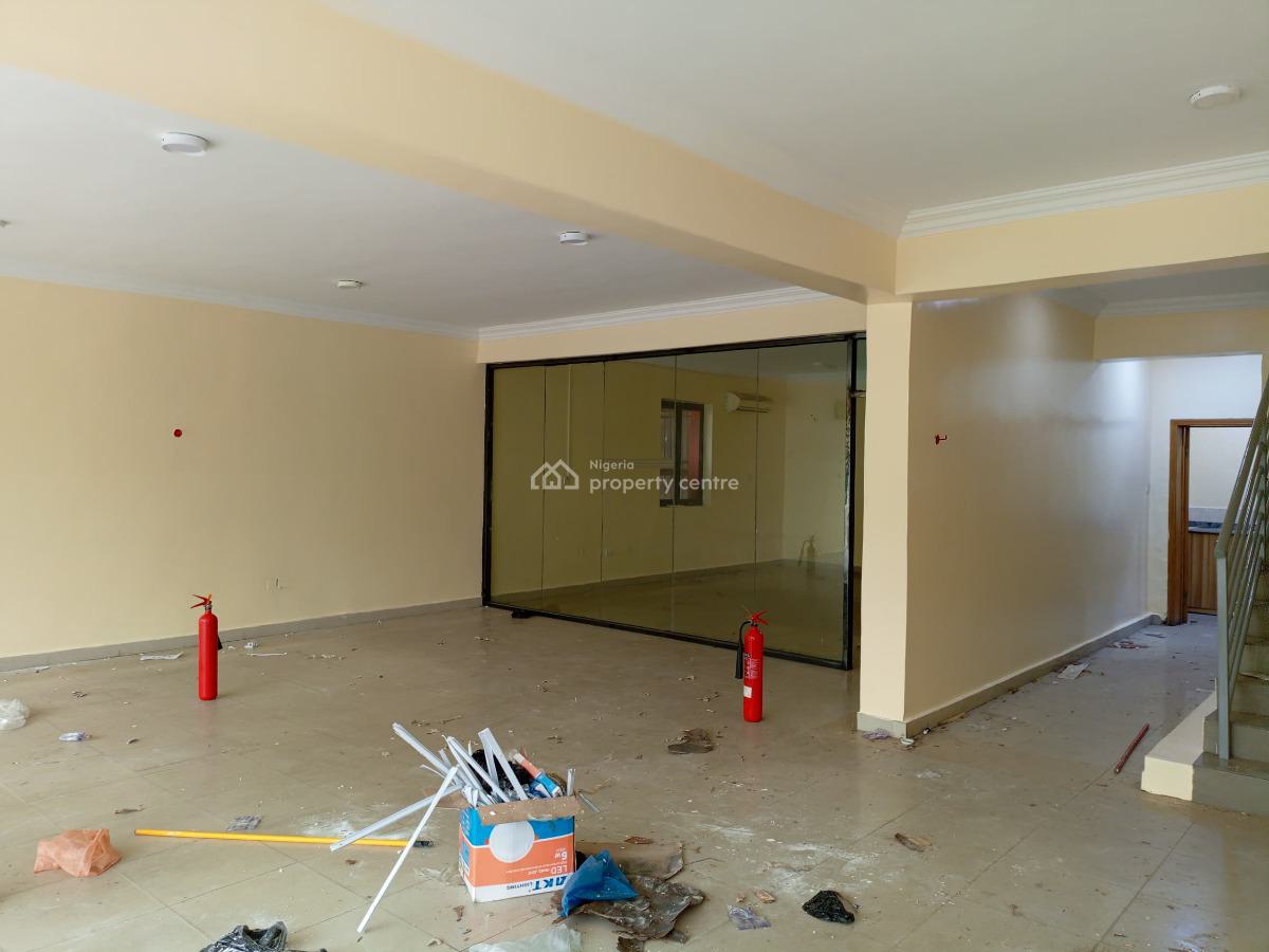 Fully Service 320 Sqm Open Plan Office Space, Bank Anthony Way, Ikeja, Lagos, Office Space for Rent