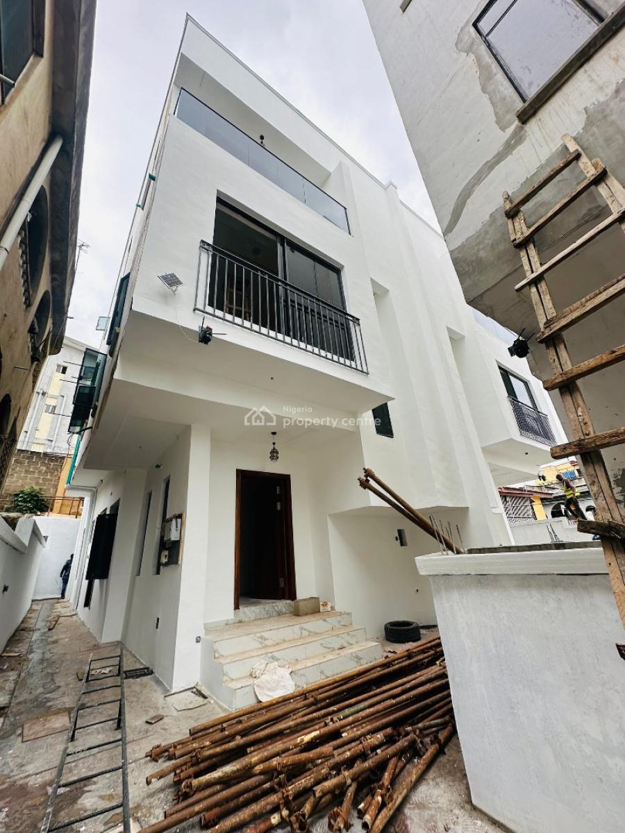 Exquisitely Built 4 Bedroom Semi Detached Duplex, Gra Phase 2, Magodo, Lagos, Semi-detached Duplex for Sale
