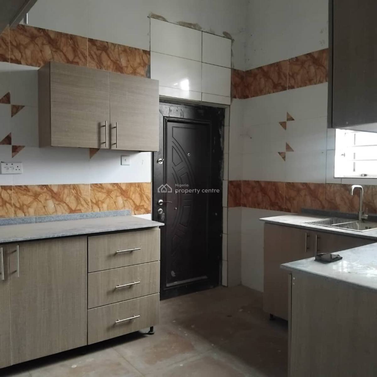 Excellent Spacious 2 Bedroom Apartment, Guzape District, Abuja, Flat / Apartment for Rent