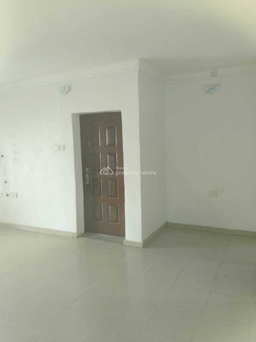 Lovely 3bedroom Flat Upstairs at Okeira Ogba, Oke Ira Ogba, Ogba, Ikeja, Lagos, Flat / Apartment for Rent